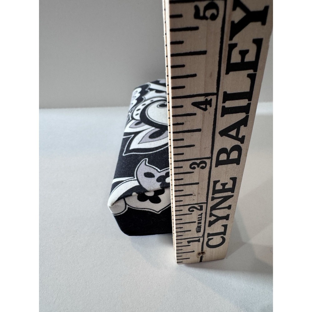 Vera Bradley Black White Paisley Glasses Case Floral Unique Magnetic Roll Case - Picture 7 of 8